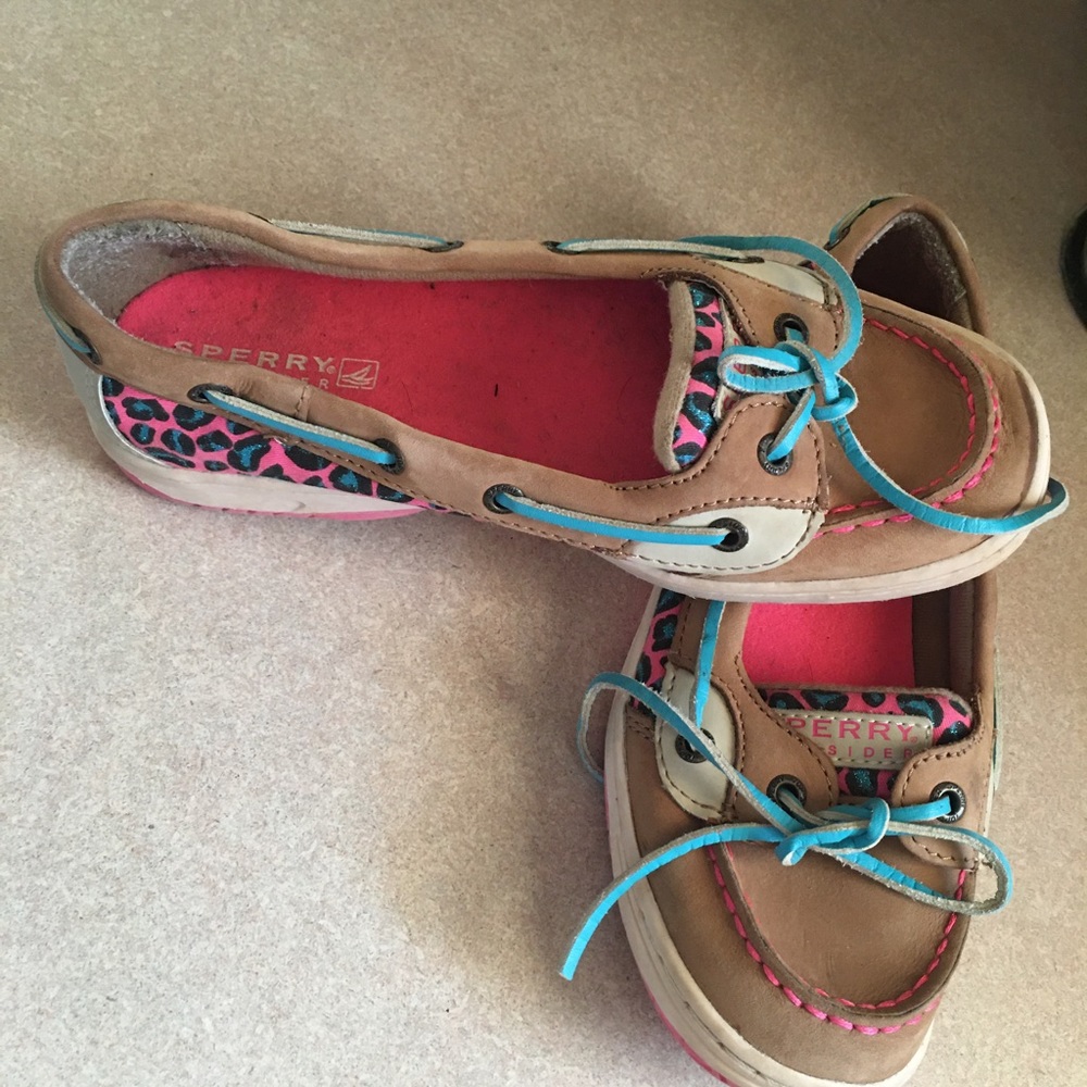 Size 3 youth cheetah sperry